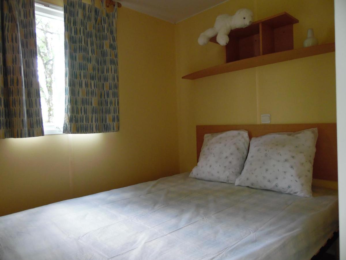 Camping Les Paillotes Payrac Exterior foto